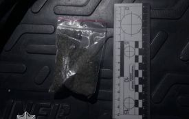 Патрульні під час опрацювання виклику виявили у чоловіка наркотики