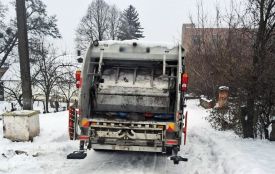 Трагедія в Андрушівці: під колесами сміттєвоза загинула пенсіонерка