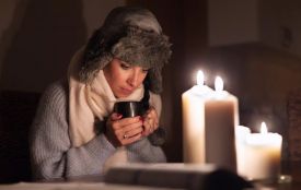 Внаслідок російської атаки сотні тисяч сімей Києва, Харкова та Дніпра залишені без тепла, на Житомирщині запроваджено аварійні відключення електроенергії