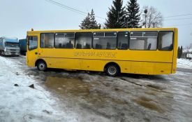 Нечищені дороги і «лиса» гума: діти трьох сіл Курненської громади не доїхали до школи