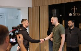 «Частина мого батька продовжує жити»: син донора з Житомира зустрівся у Львові з трьома врятованими пацієнтами. ВІДЕО