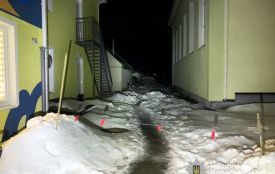 У Високівській громаді брила снігу з даху дитсадка зламала дитині ногу
