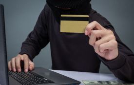 Житомирянин втратив майже 680 000 гривень після дзвінка з «банку», ще двоє постраждалих від шахраїв — 10 і 12 тис. грн