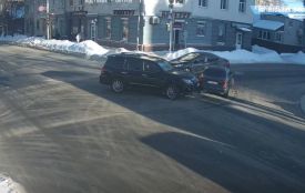 Підбірка трешових ДТП в Житомирі за лютий. ВІДЕО