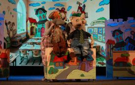 День лялькаря з прем’єрою: у Житомирі покажуть рок-мюзикл «Кошеня Шм’як»