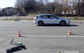 ДТП на Бердичівщині: автомобіль збив 11-річного хлопчика на самокаті