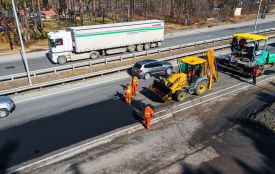 Між столицею та Житомиром на магістралі М-06 завершили ремонт «картами»