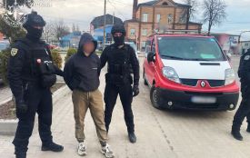 Житомирські поліцейські затримали організатора «пішого туру» для нелегальної міграції