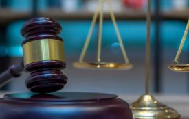 У Бердичеві жінка самовільно зайняла земельну
ділянку комунальної власності і звела на ній двоповерхову будівлю без дозвільних документів