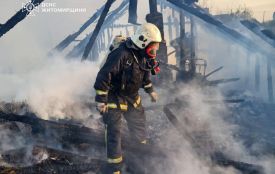 У Чуднові внаслідок пожежі повністю згоріла покрівля приватного будинку