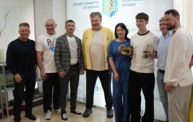 Віталій Бунечко долучився до нагородження найкращих юних спортсменів за результатами березня та квітня. НОК України