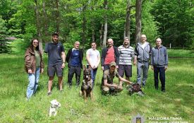 Психологи та кінологи поліції Житомирщини допомагають у відновленні пораненим захисникам