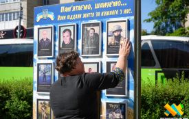 У День Героїв України відзнаками «Мужність. Честь. Звитяга» посмертно нагородили полеглих Захисників