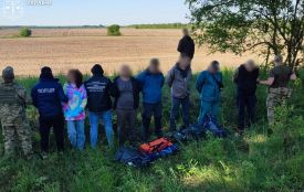 Схеми незаконного виїзду чоловіків призовного віку викрили на Житомирщині: трьом особам повідомлено про підозру
