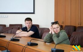 У Житомирі ветерани та члени їхніх сімей опановують теорію ПДР для складання іспиту з посвідчення водія