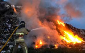 У Житомирі горіло сміттєзвалище — пожежу ліквідували за дві години