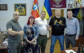 Родина з Естонії передала чергову допомогу українським захисникам, — Віталій Бунечко