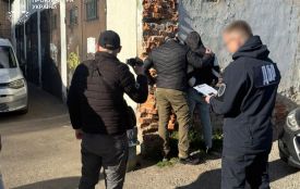 Прокурори скерували до суду справу стосовно працівника служби судової охорони, який збував та зберігав канабіс