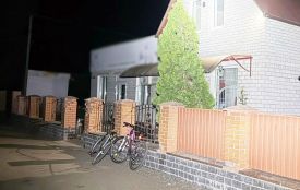 Вдарив битою по голові: поліцейські затримали підозрюваного в завданні тяжких травм жителю Житомирського району