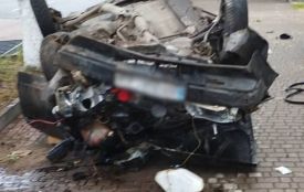 ДТП в Овручі: зіткнувся з металевою огорожею, постраждали двоє пасажирів