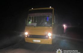 Поліція встановлює причини та обставини смертельної ДТП з маршруткою у Звягелі