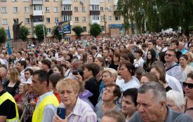 У Бердичеві близько 6 тисяч вірян об’єдналися у спільній молитві за Україну та справедливий мир