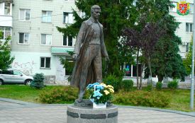 У Житомирі вшанували пам’ять Олега Ольжича з нагоди 119-ї річниці від дня його народження