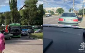 На водія  Audi, який у неділю у Гідропарку заблокував рух тролейбусів, склали протокол