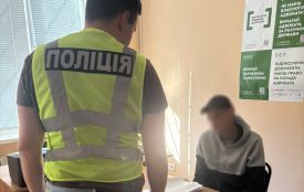 У Бердичеві поліція затримала підозрюваного у передачі наркотиків до виправного центру
