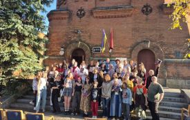 Житомир на скейтах і у спічбаблах: у муніципальному просторі «ВЕЖА» презентували мальопис-путівник «ZH-DRIVE»