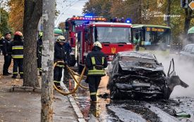 На Польовій у Житомирі після ДТП загорівся автомобіль, загинули двоє людей