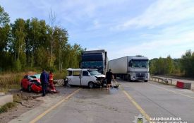 Шестеро потерпілих, серед них – троє дітей: ДТП біля Іванівки за участю чотирьох автомобілів