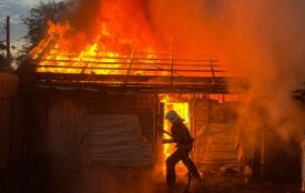В Олевську горів гараж: оселю вдалося врятувати