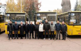 Віталій Бунечко: Передано ще 5 шкільних автобусів для закладів загальної середньої освіти п’яти громад Житомирської області