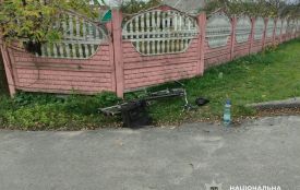 В Олевську автомобіль збив попутну велосипедистку