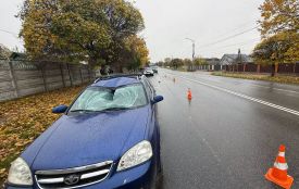 У Коростені 85-річний велосипедист травмувався під колесами легковика