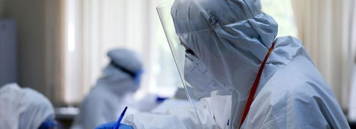 Учені прогнозують понад 10 тисяч нових випадків COVID-19 щодня