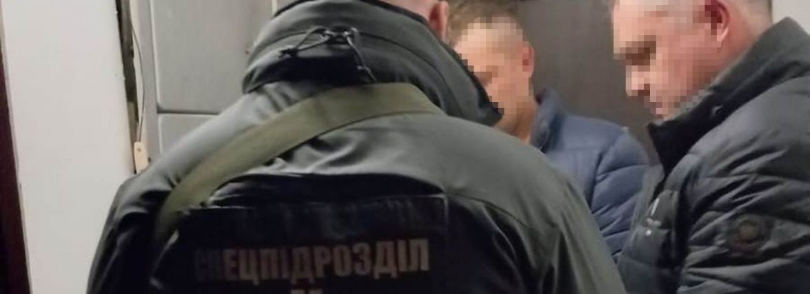 Офіцера Нацполіції Житомирщини підозрюють у розголошенні державної таємниці