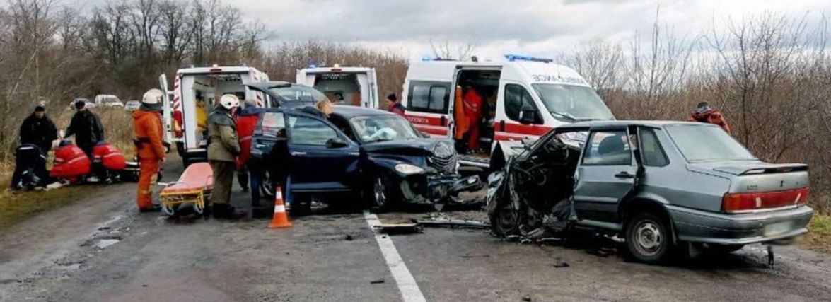 П'ятеро людей постраждали від масштабної ДТП у Бердичівському районі