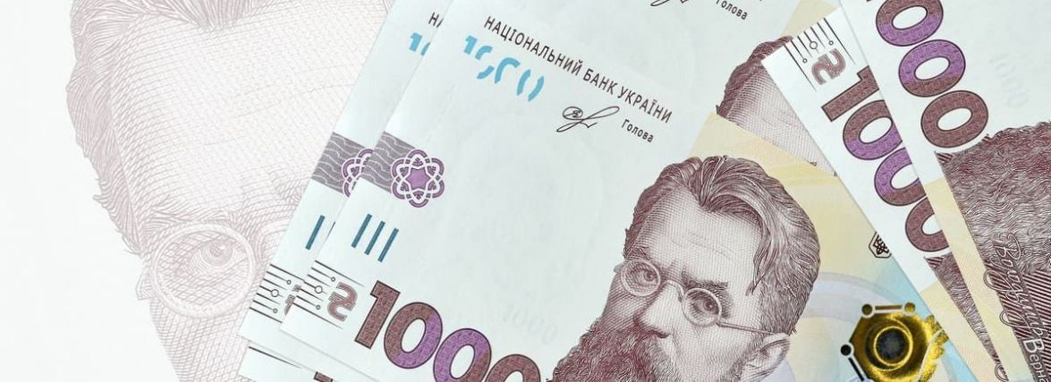 Programu Yepidtrimka Bude Rozshireno Ukrayinci Zmozhut Vitratiti 1000 Grn Za Vakcinaciyu Na Pridbannya Knizhok 02 12 2021 20 Hvilin Zhitomir