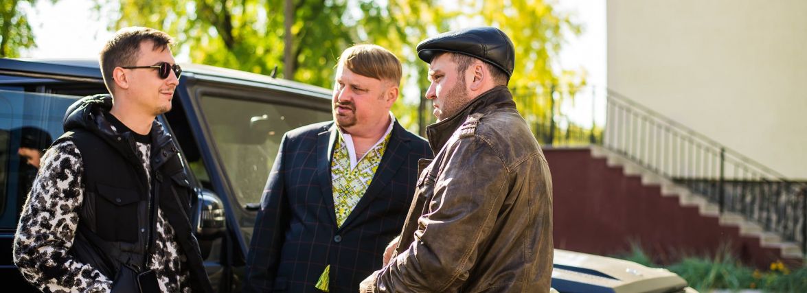 Сьогодні в українських кінотеатрах покажуть прем`єру комедії «Любов і блогери», у якій знялися два ведучих з Житомира