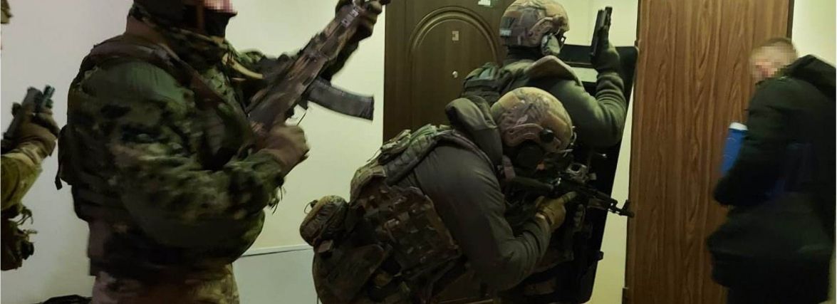 СБУ знешкодила злочинну групу, яка готувала серію розбійних нападів на міські об’єкти у прикордонних регіонах України