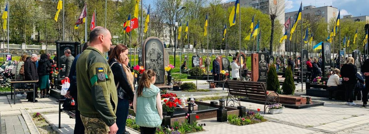 Житомир у провідну неділю молився за душі загиблих воїнів