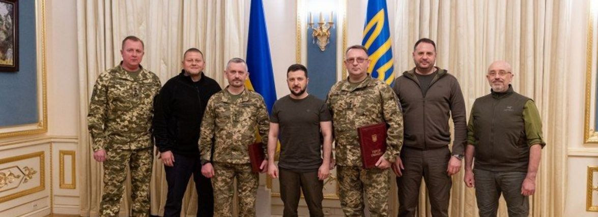 Президент вручив ордени «Золота Зірка» військовослужбовцям ЗСУ, яким присвоєно звання Героя України