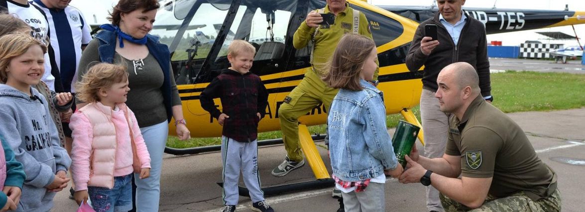 9-річна житомирянка передала свою скарбничку 95-ій бригаді