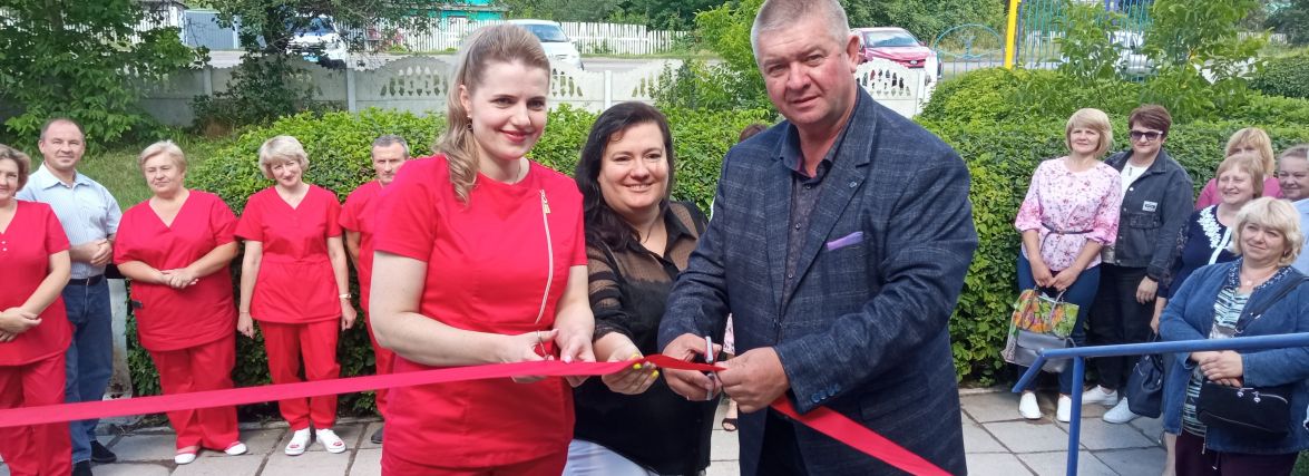 У Карпівцях на рівні первинки з’явився і новий медичний центр