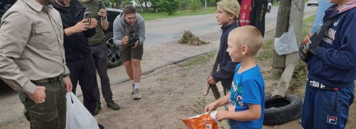 На Коростенщині заступнику керівника ОПУ довелося "пройти перевірку" на дитячому блокпосту