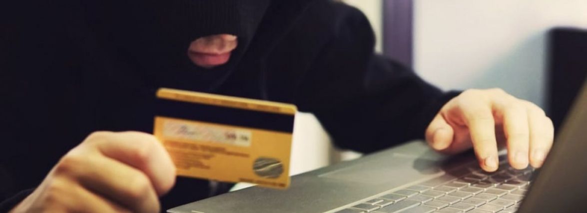 Бердичівлянин втратив 15,5 тисяч гривень, повіривши в популярну шахрайську схему