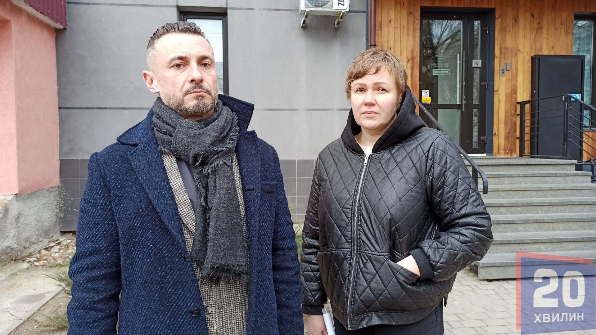 Власниця стоматологічної клініки Тетяна Колос з адвокатом