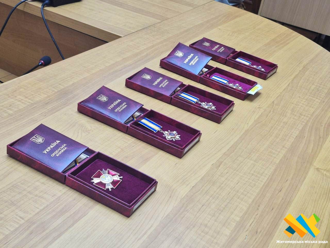 У  загиблих Героїв передали державні нагороди